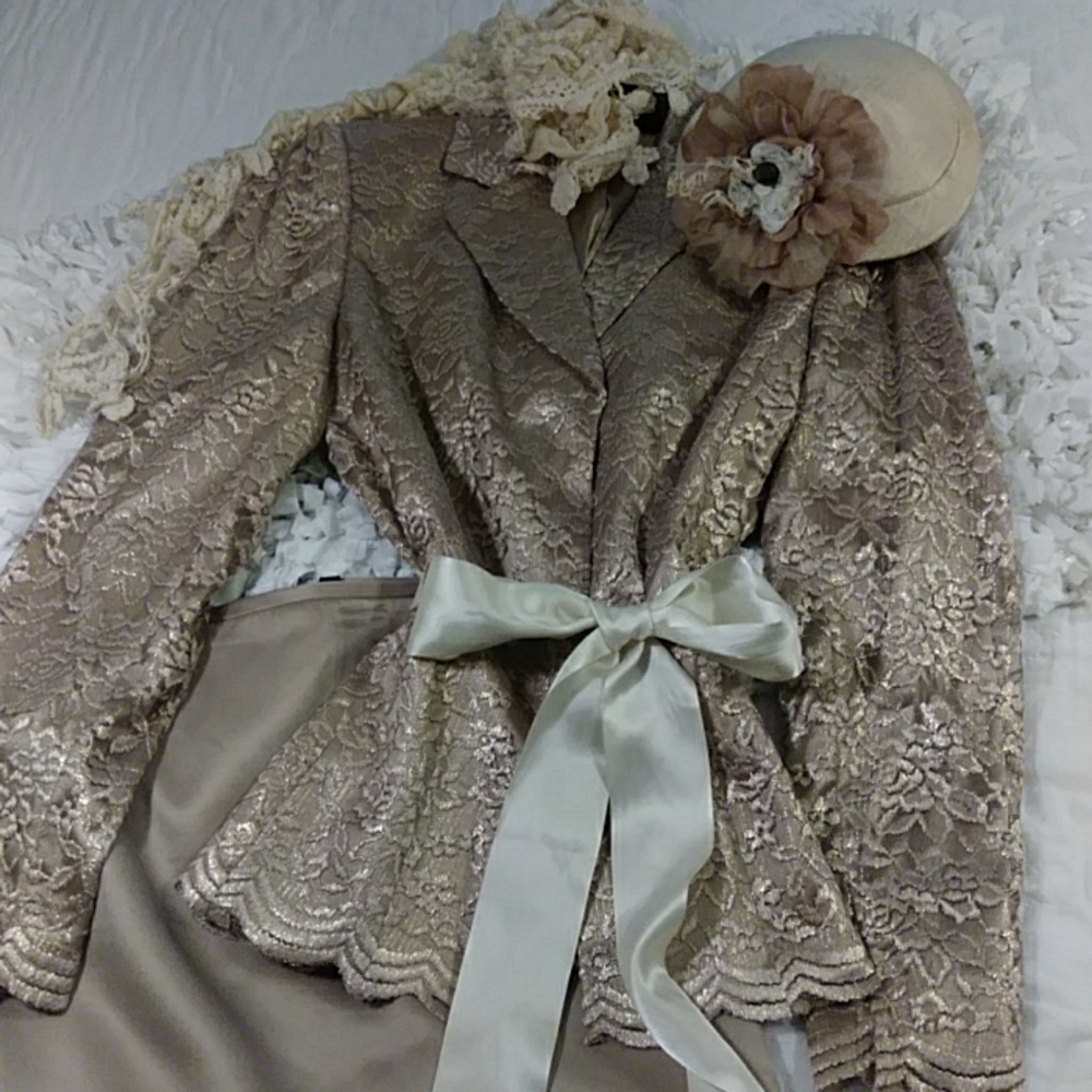 Taupe gold Size 10 Ladies' Suit